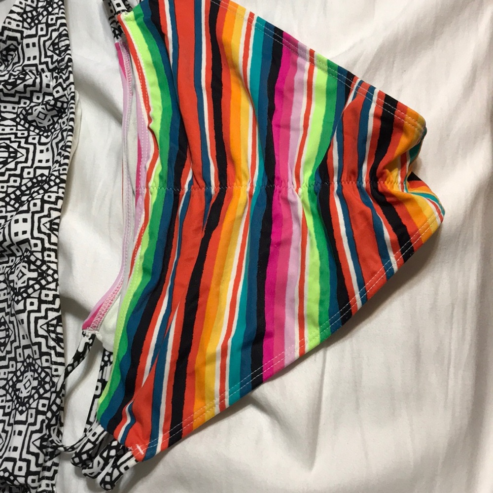 Bathing suit - Picture 2 of 2